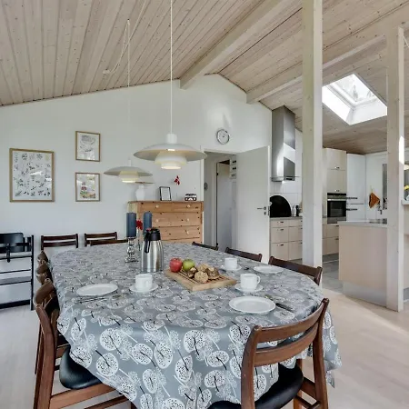 Hilmer - From The Sea By Interhome Feriehus *